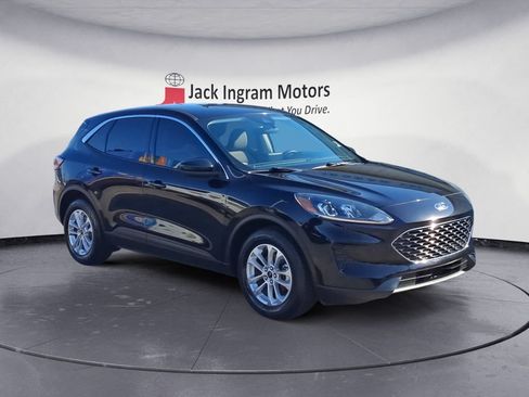 Used 2021 Ford Escape SE FWD image 7