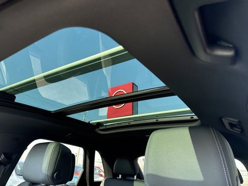 Used 2022 Audi Q3 2.0T Premium Plus w/ Premium Plus Package image 22