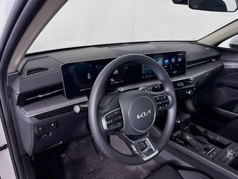 New 2025 Kia K5 LXS image 9