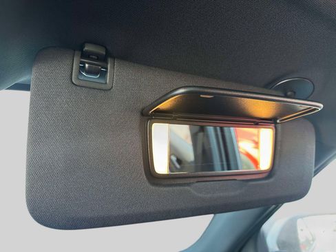 Used 2025 Chevrolet Equinox LT w/ Convenience Package II image 34