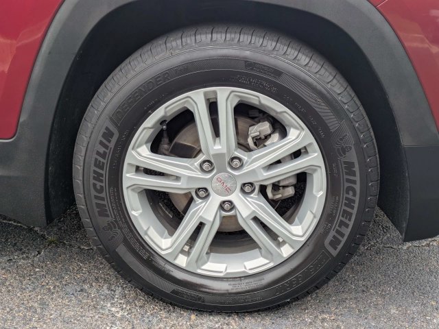 Used 2019 GMC Terrain SLE w/ Driver Convenience Package FWD image 11