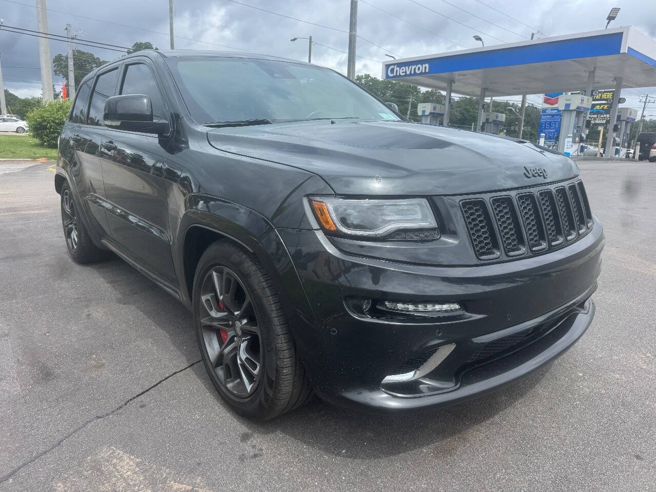 Used 2016 Jeep Grand Cherokee SRT AWD/4WD image 8