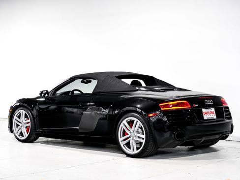 Used 2014 Audi R8 V8 w/ Full Leather Package image 8