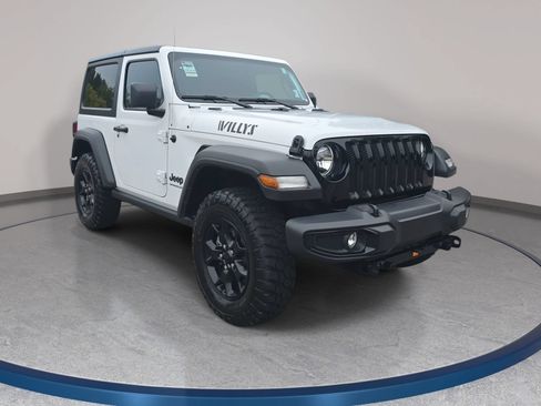 Used 2022 Jeep Wrangler Sport AWD/4WD image 3