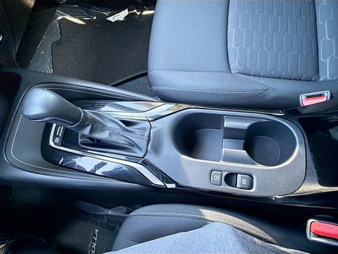 Used 2023 Toyota Corolla SE w/ SE Premium Package image 26