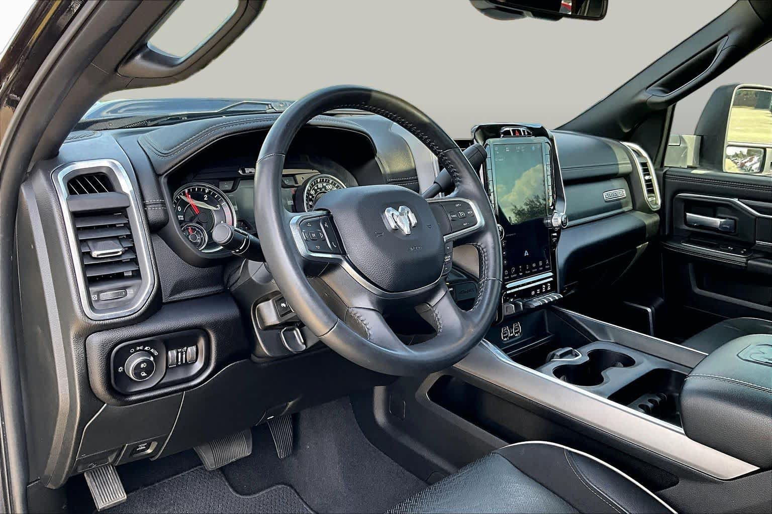 Used 2024 RAM 2500 Laramie w/ Night Edition AWD/4WD image 18