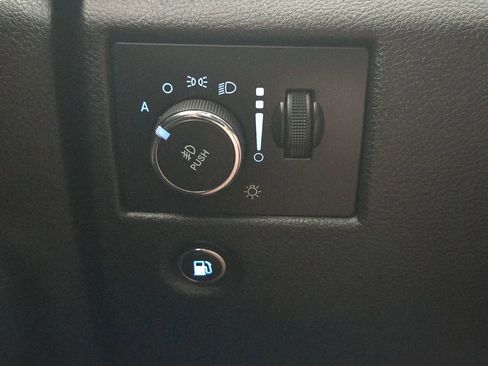 Used 2017 Jeep Grand Cherokee Laredo w/ Quick Order Package 2BE RWD image 23