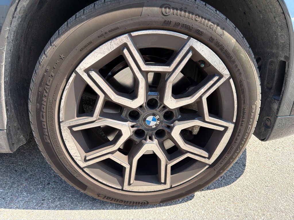 Certified 2025 BMW X1 xDrive28i w/ Convenience Package AWD/4WD image 5