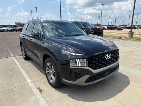 Used 2023 Hyundai Santa Fe SEL w/ Cargo Package FWD image 2