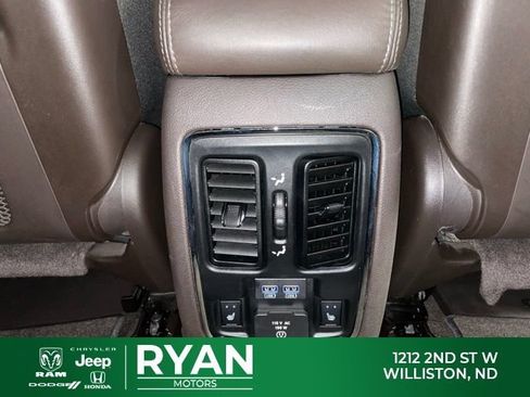 Used 2018 Jeep Grand Cherokee Overland AWD/4WD image 40