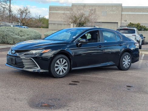 Used 2024 Toyota Camry LE image 2
