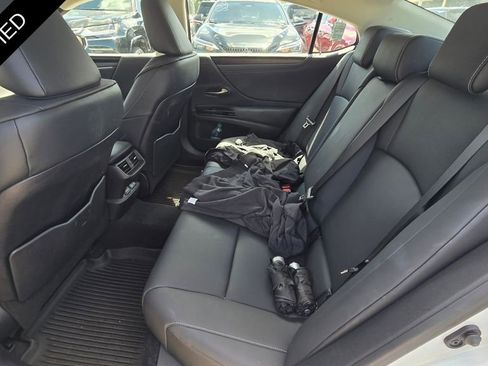Used 2024 Lexus ES 350 w/ Premium Package FWD image 22