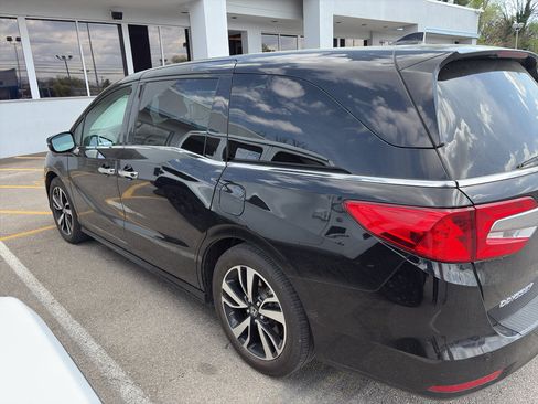 Used 2018 Honda Odyssey Elite image 1