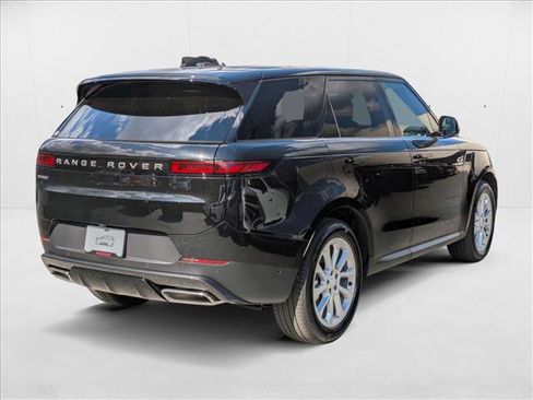 New 2025 Land Rover Range Rover Sport SE image 2