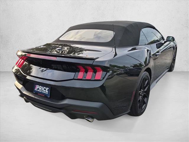 Used 2025 Ford Mustang Premium RWD image 5