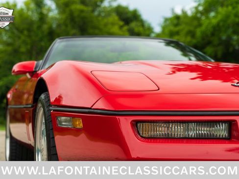 Used 1988 Chevrolet Corvette Convertible RWD image 24
