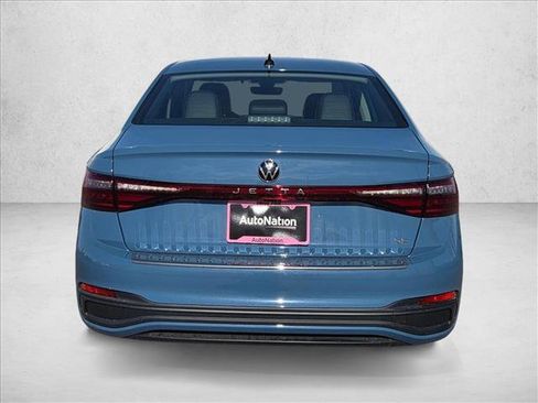 New 2026 Volkswagen Jetta SE FWD image 8