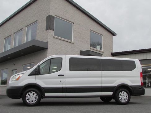 Used 2015 Ford Transit 350 XLT RWD image 2
