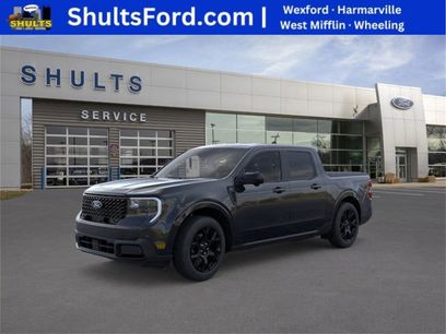 New 2025 Ford Maverick Lariat w/ Black Appearance Package