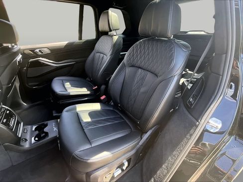 Used 2026 BMW X7 xDrive40i w/ M Sport Package AWD/4WD image 18