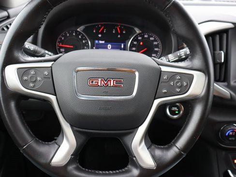 Used 2020 GMC Terrain SLE w/ Driver Convenience Package image 7