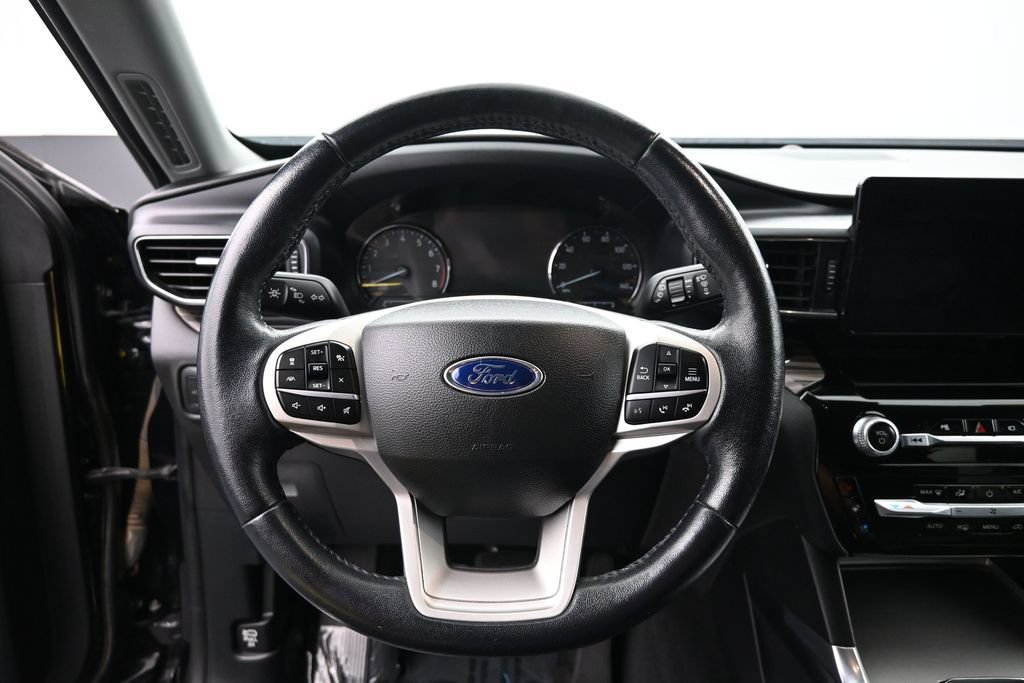 Used 2022 Ford Explorer Limited AWD/4WD image 25
