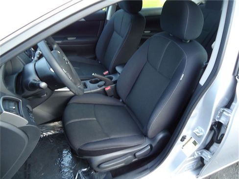 Used 2015 Nissan Sentra S image 10