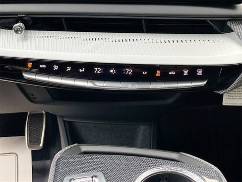 New 2026 Cadillac Optiq Sport 2 image 15