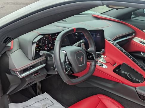 Used 2022 Chevrolet Corvette Stingray Preferred Cpe w/ Z51 Performance Package RWD image 13