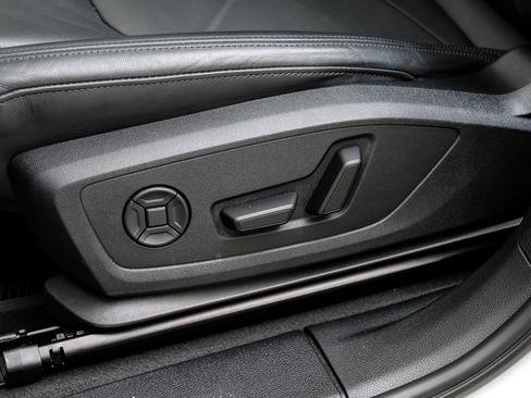 Used 2024 Audi Q3 2.0T Premium Plus w/ Premium Plus Package image 36