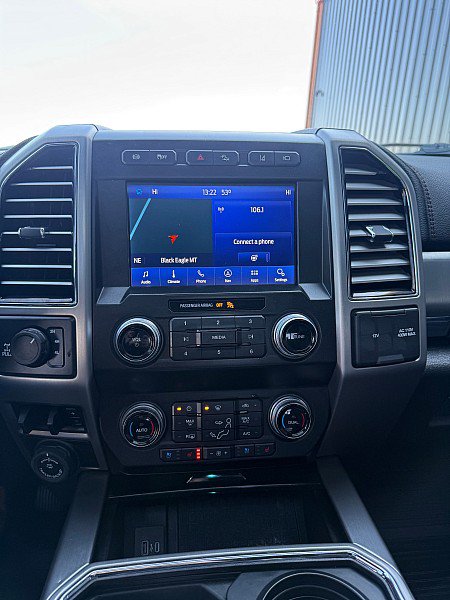 Used 2021 Ford F350 Platinum w/ Tremor Off-Road Package AWD/4WD image 11