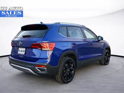 Used 2023 Volkswagen Taos SE FWD image 7