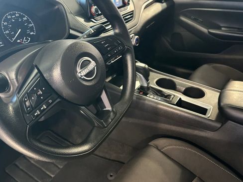 Used 2024 Nissan Altima 2.5 S FWD image 12