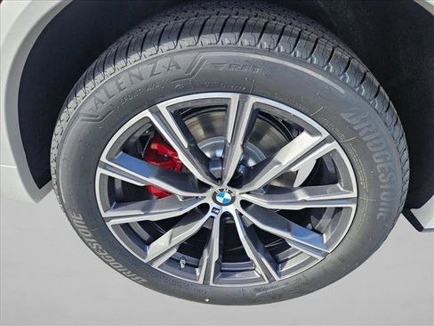New 2026 BMW X5 sDrive40i w/ Executive Package image 10