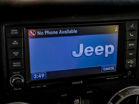 Used 2014 Jeep Wrangler Unlimited Rubicon image 31