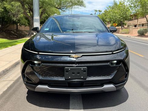 Used 2025 Chevrolet Equinox EV LT FWD image 8