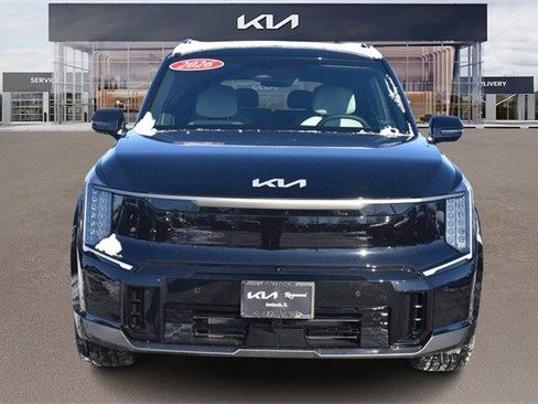 New 2026 Kia EV9 GT-Line image 8