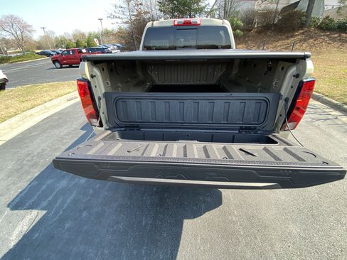 Used 2024 Chevrolet Colorado Trail Boss w/ Advanced Trailering Package image 23