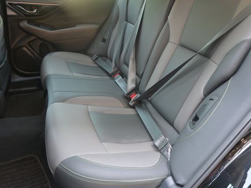 Certified 2025 Subaru Outback Onyx Edition AWD/4WD image 30