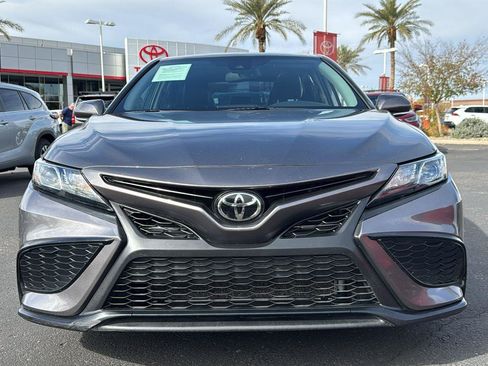 Used 2023 Toyota Camry SE image 2