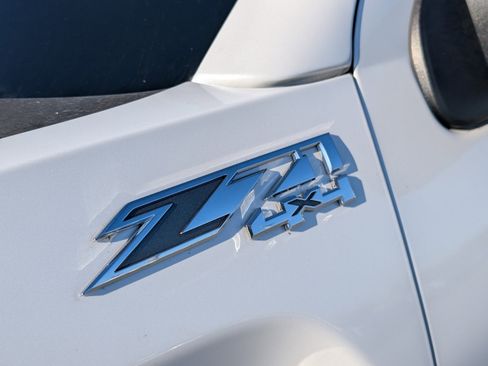 Used 2018 GMC Sierra 1500 SLT image 8