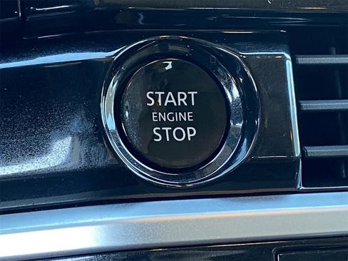 New 2025 Nissan Pathfinder Platinum image 29