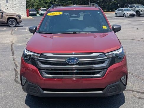 Used 2025 Subaru Forester Premium w/ Convenience Package #1 AWD/4WD image 2