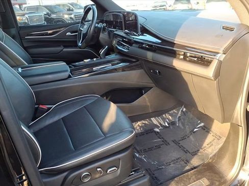 Used 2023 Cadillac Escalade ESV Sport w/ LPO, ONYX Package image 26