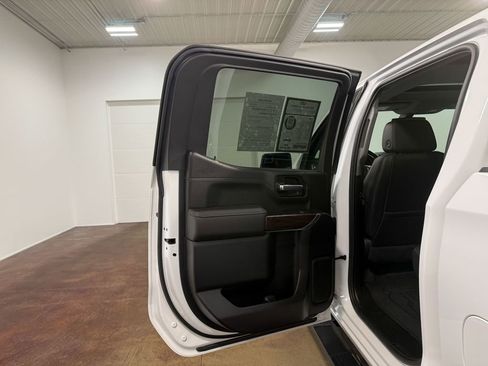 Used 2021 GMC Sierra 1500 SLT image 47