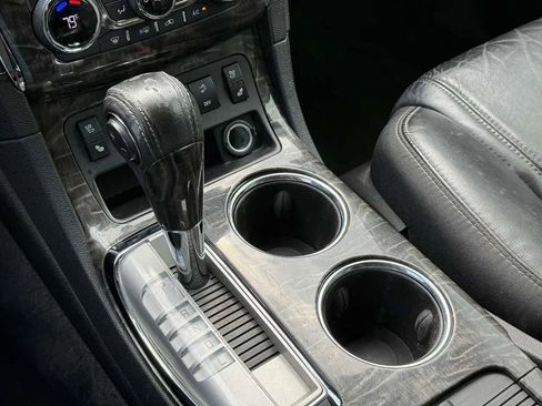 Used 2014 Buick Enclave Premium image 15