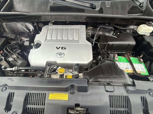 Used 2012 Toyota Highlander Limited image 24