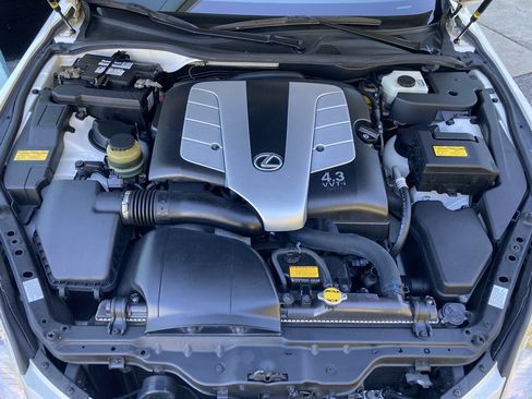 Used 2008 Lexus SC 430 Convertible image 36