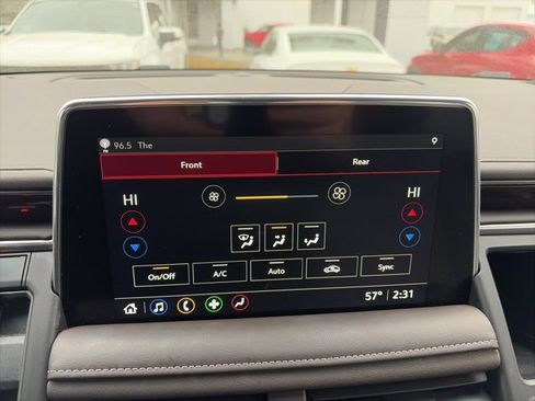 Used 2021 GMC Yukon SLE image 22