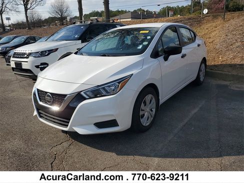 Used 2022 Nissan Versa S image 1